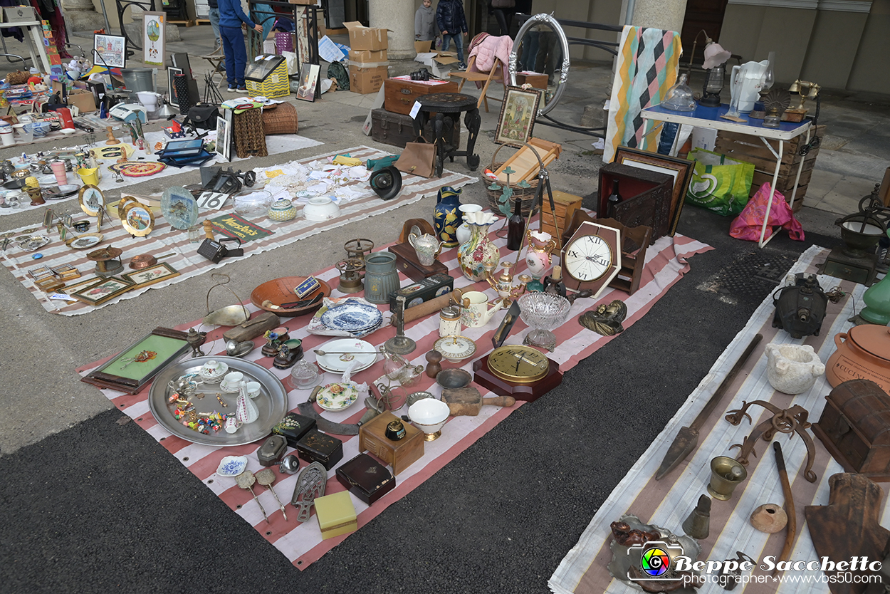 VBS_6662 - Mercatino dell'Antiquariato e dell'Hobbismo - Ottobre 2023.jpg